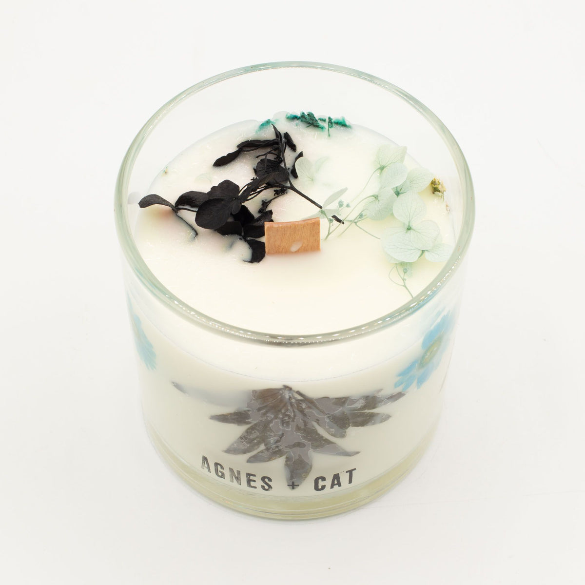 Agnes + Cat Botanical Soy Wax Candle - Seasalt & Moss - product view 5