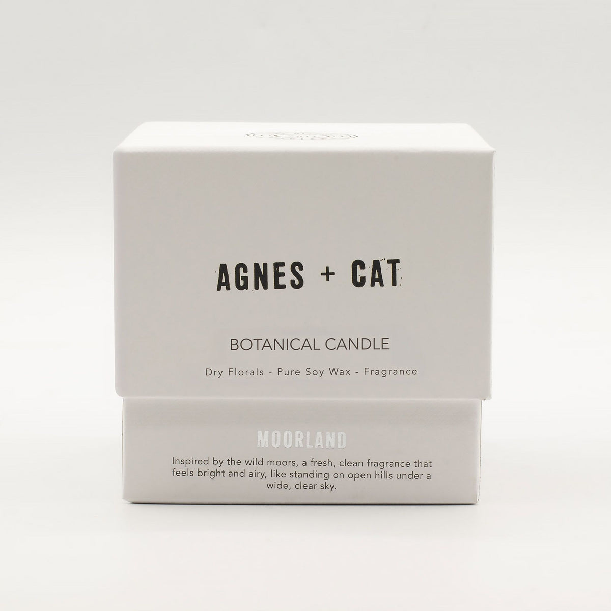 Agnes + Cat Botanical Soy Wax Candle - Moorland - product view 9