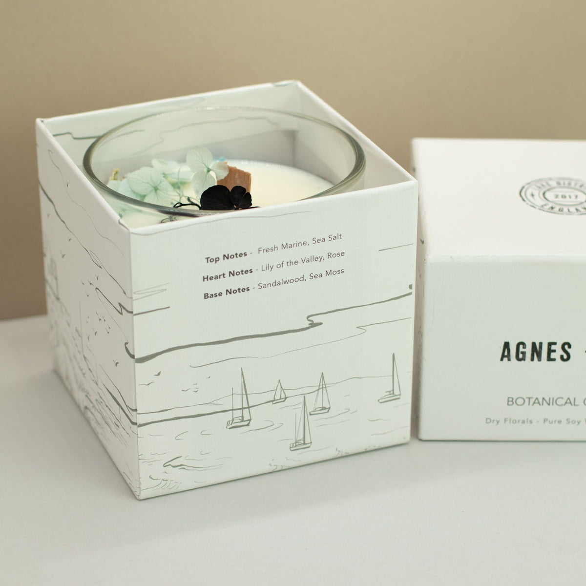 Agnes + Cat Botanical Soy Wax Candle - Seasalt & Moss - product view 2